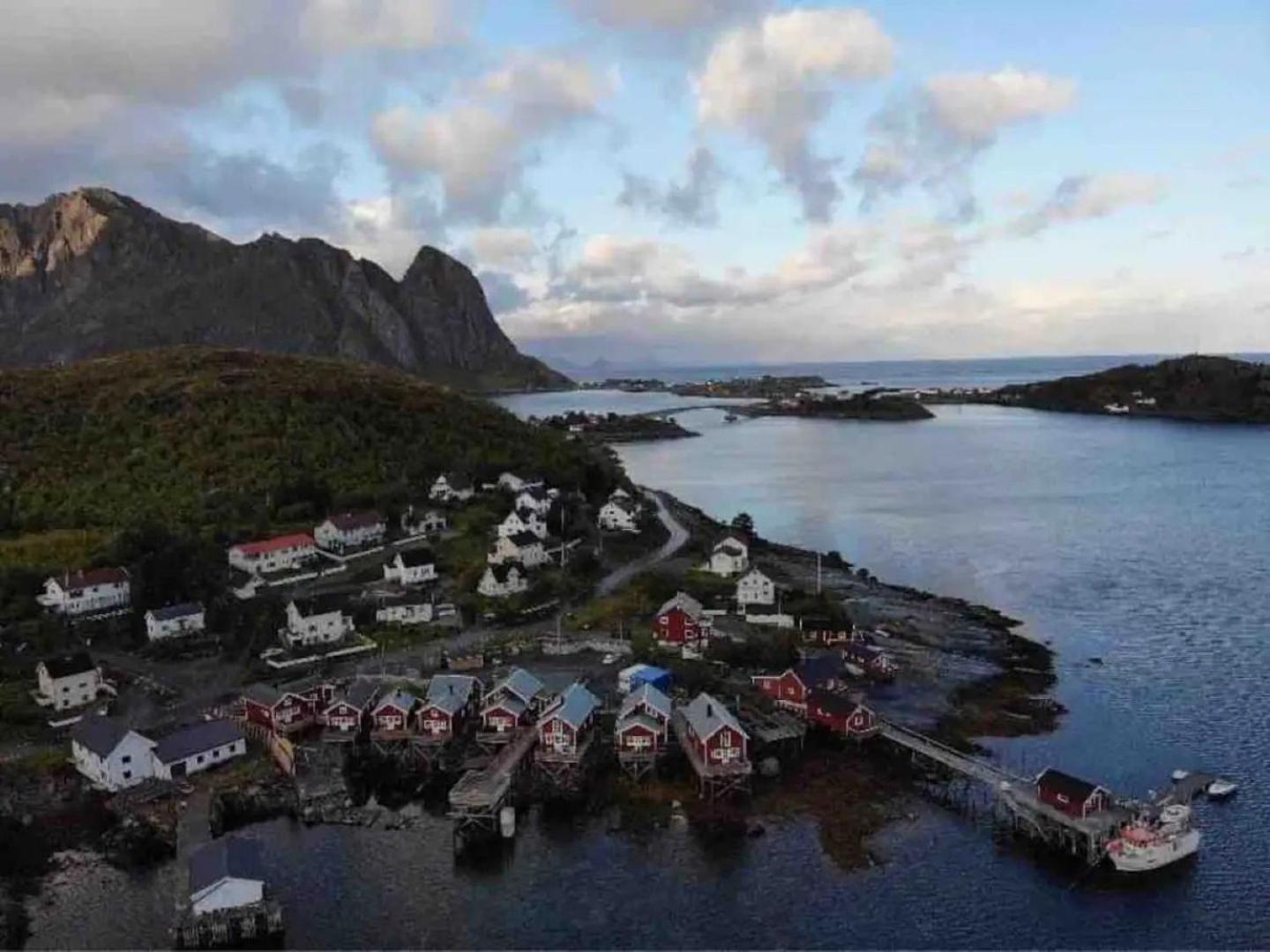 Madelhea Cabin- Seaview Lodge Reine Dış mekan fotoğraf